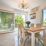 Vesna By Interhome * Njivice